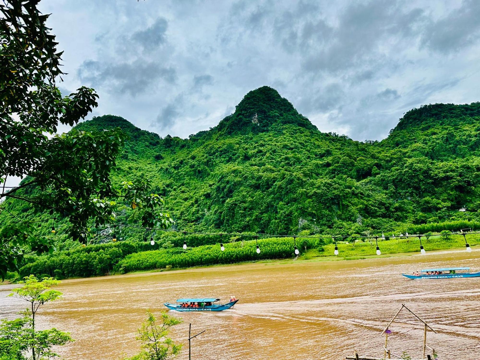 Son River House Phong Nha Exterior photo